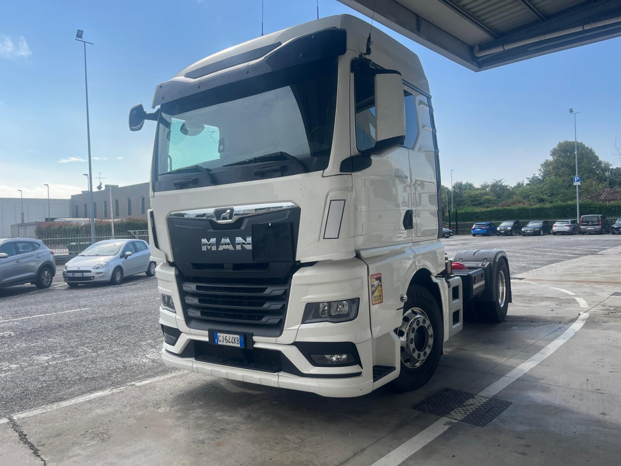 MAN TGX 18.510 4x2 BL SA ADR FL EXII EXIII Euro6 Klima - Камион влекач: слика 4 MAN TGX 18.510 4x2 BL SA ADR FL EXII EXIII Euro6 Klima - Камион влекач: слика 4