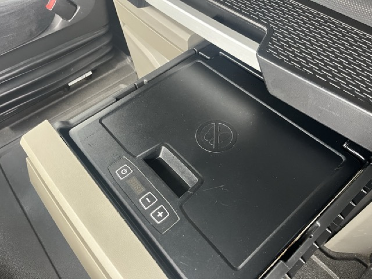 MAN TGX 18.510 4x2 LL SA Euro6 Retarder Klima ZV - Камион влекач: слика 5 MAN TGX 18.510 4x2 LL SA Euro6 Retarder Klima ZV - Камион влекач: слика 5