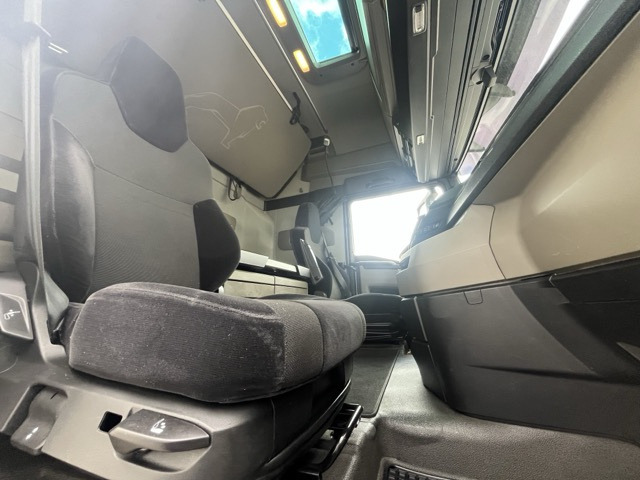 MAN TGX 18.510 4x2 LLS-U Euro6 Intarder Klima ZV - Камион влекач: слика 5 MAN TGX 18.510 4x2 LLS-U Euro6 Intarder Klima ZV - Камион влекач: слика 5