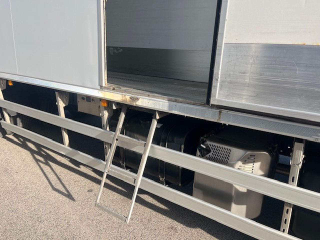 Комбе ладилник MAN TGM 15.290 4x2 LL Tiefkühler ATP möglich Euro6: слика 14