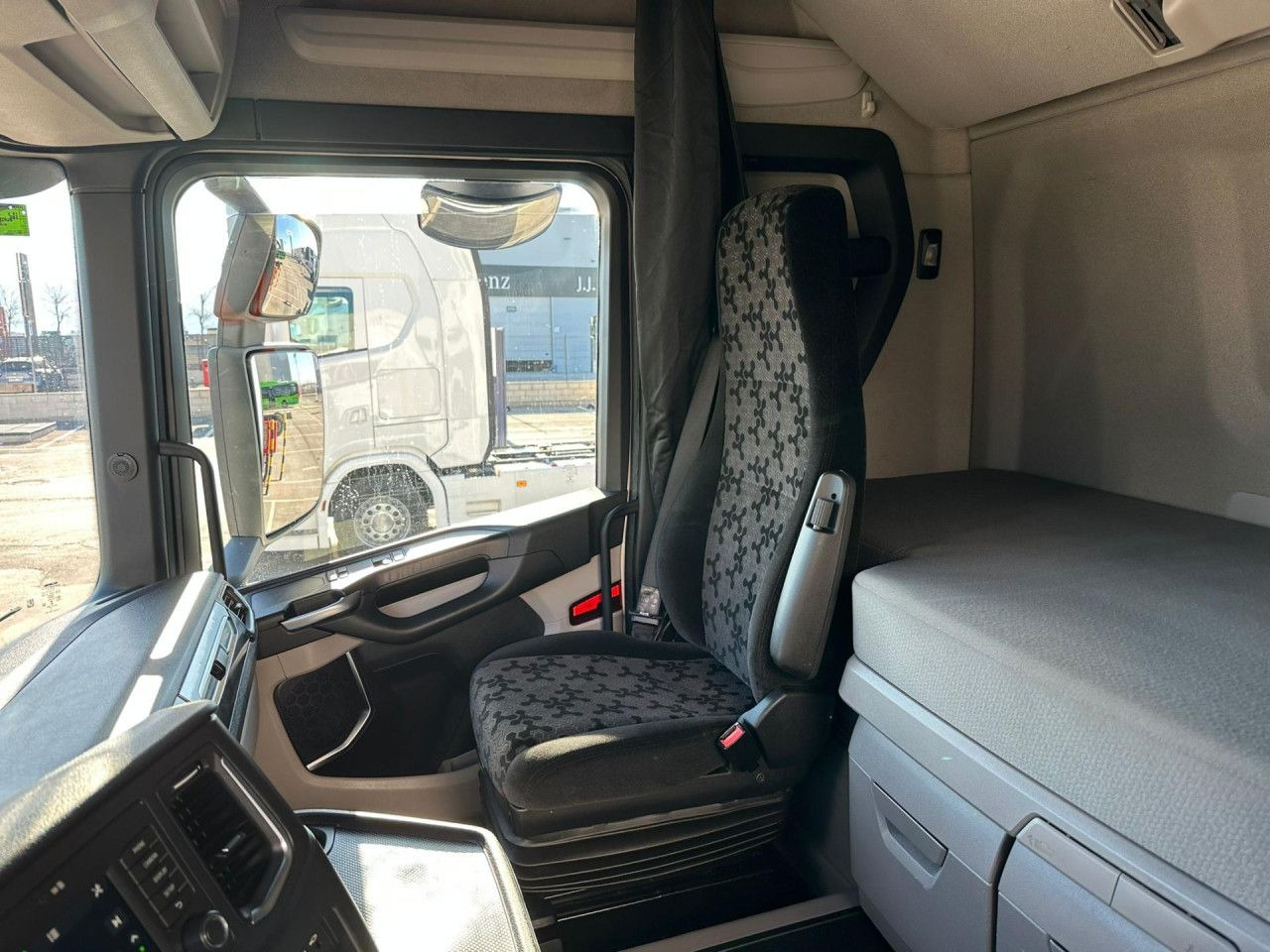 Scania R 450 - Камион влекач: слика 3 Scania R 450 - Камион влекач: слика 3