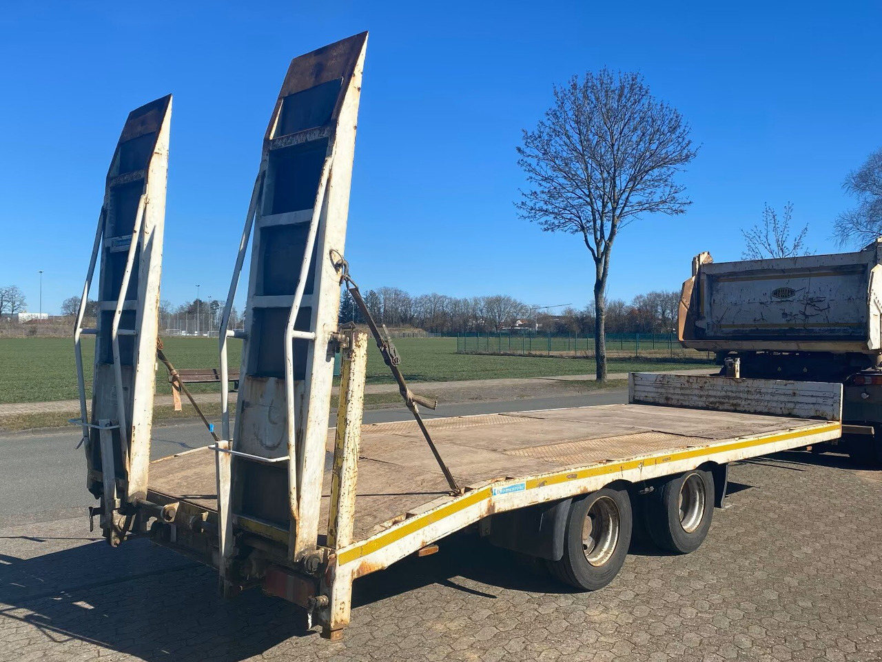 688/18000 688/18000 - Приколка за низок утовар: слика 3 688/18000 688/18000 - Приколка за низок утовар: слика 3