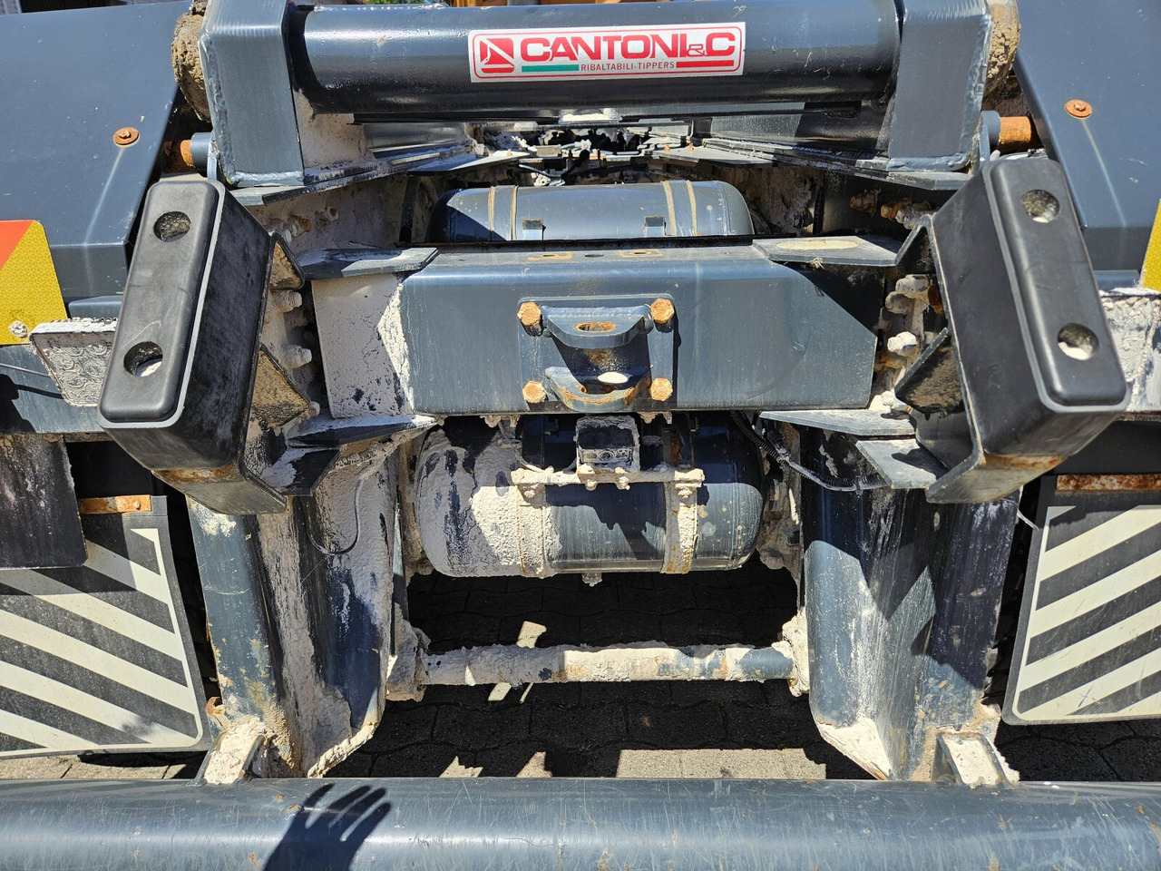 ASTRA HD9 86.50-90 8x6 ASTRA HD9 86.50-90 8x6, Unfallschaden, Cursor 13 - Камион со кабинска шасија: слика 3 ASTRA HD9 86.50-90 8x6 ASTRA HD9 86.50-90 8x6, Unfallschaden, Cursor 13 - Камион со кабинска шасија: слика 3