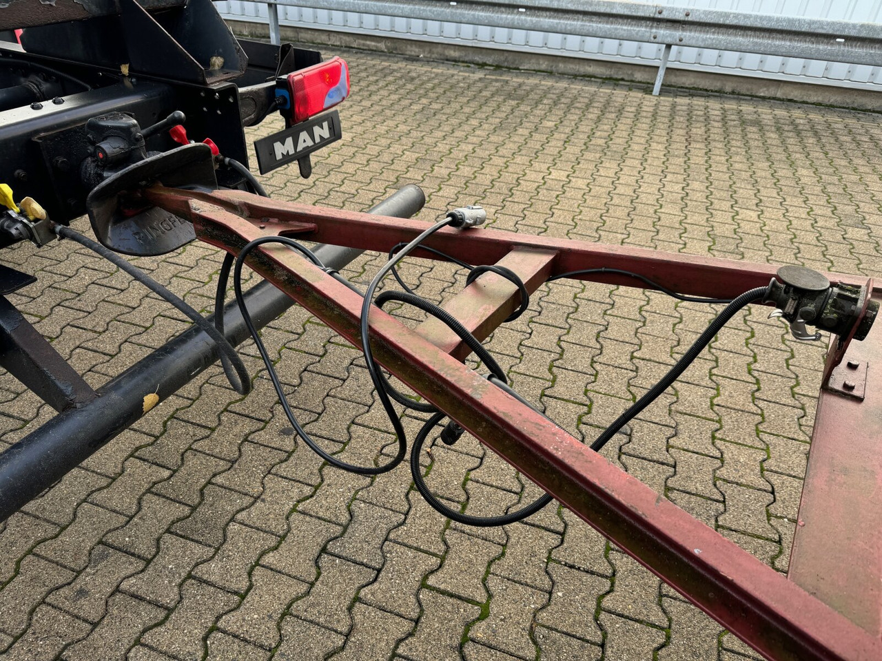 Bauer-Zeppelin Pritschenanhänger Bauer-Zeppelin Pritschenanhänger - Приколка платформа: слика 2 Bauer-Zeppelin Pritschenanhänger Bauer-Zeppelin Pritschenanhänger - Приколка платформа: слика 2