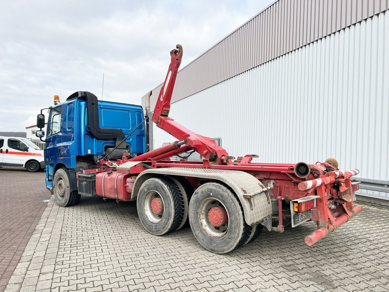 DAF AT 85.460 6x4 AT 85.460 6x4, Abrollkipper Palfinger T20 - Камион со кука за подигање: слика 5 DAF AT 85.460 6x4 AT 85.460 6x4, Abrollkipper Palfinger T20 - Камион со кука за подигање: слика 5
