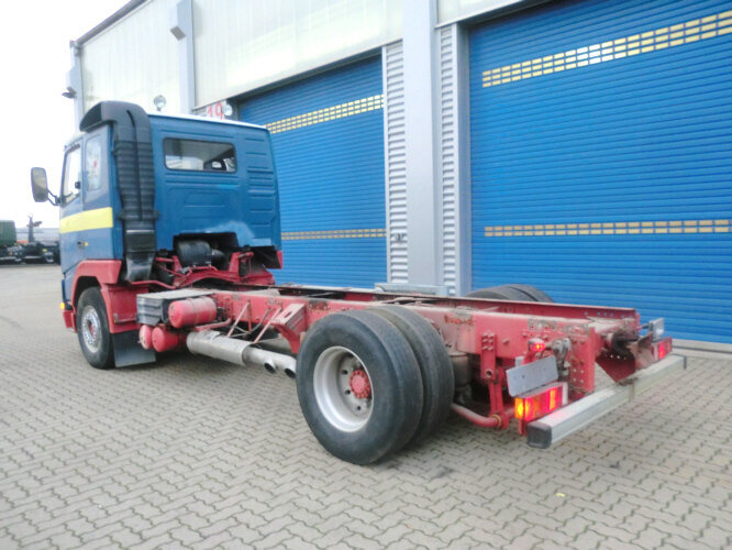 FH New 12-420 4x2 - Камион со кабинска шасија: слика 4 FH New 12-420 4x2 - Камион со кабинска шасија: слика 4