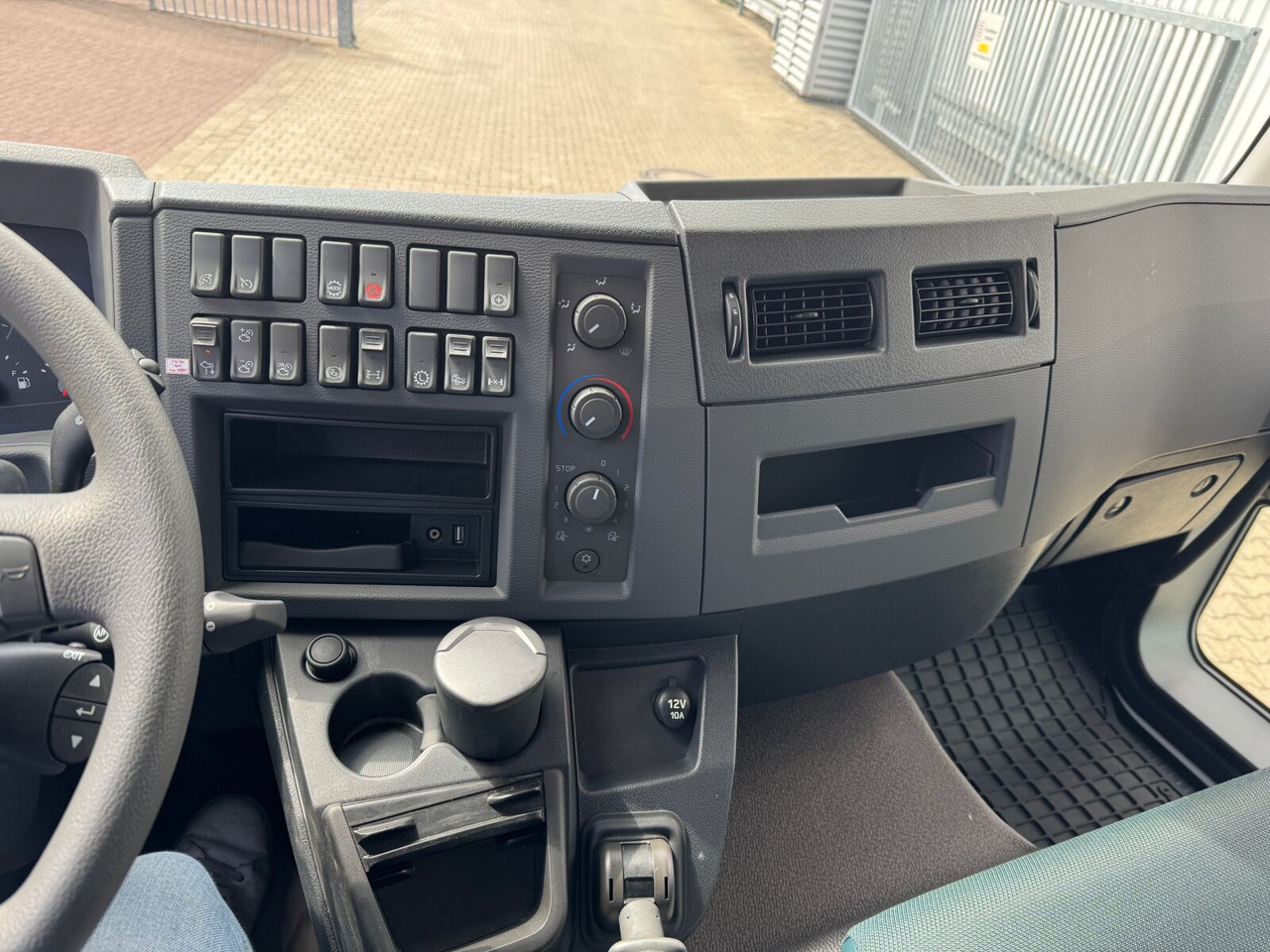 FL 280 4x4 FL 280 4x4 - Кипер: слика 4 FL 280 4x4 FL 280 4x4 - Кипер: слика 4