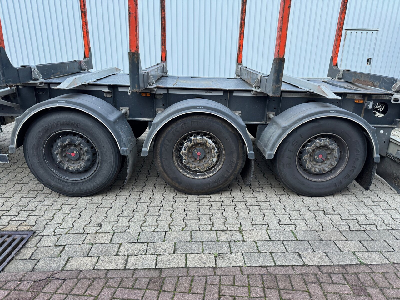 GSODAM GSTB3SL Holzauflieger GSODAM GSTB3SL Holzauflieger, Liftachse - Полуприколка за дрва: слика 2 GSODAM GSTB3SL Holzauflieger GSODAM GSTB3SL Holzauflieger, Liftachse - Полуприколка за дрва: слика 2