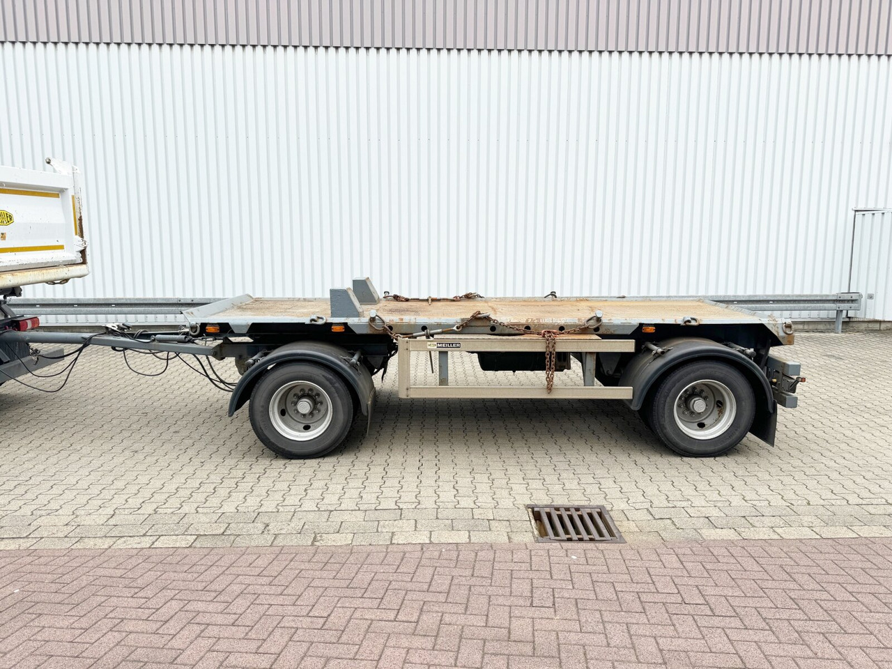 HKM A 18 ZB 3,4 A 18 ZB 3,4 Absetzanhänger - Транспортер на контејнер/ Приколка со променливо тело: слика 3 HKM A 18 ZB 3,4 A 18 ZB 3,4 Absetzanhänger - Транспортер на контејнер/ Приколка со променливо тело: слика 3