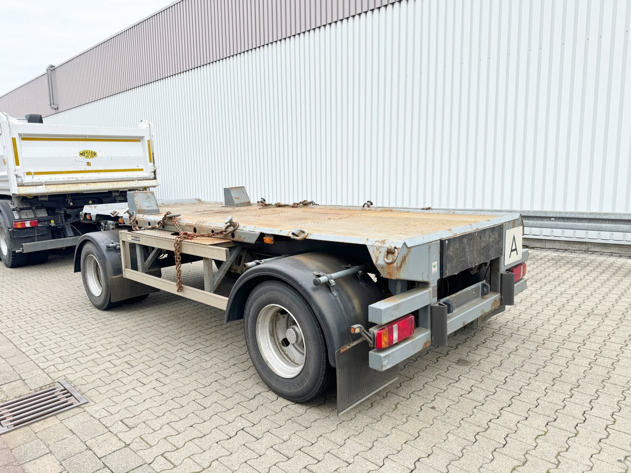 HKM A 18 ZB 3,4 A 18 ZB 3,4 Absetzanhänger - Транспортер на контејнер/ Приколка со променливо тело: слика 4 HKM A 18 ZB 3,4 A 18 ZB 3,4 Absetzanhänger - Транспортер на контејнер/ Приколка со променливо тело: слика 4