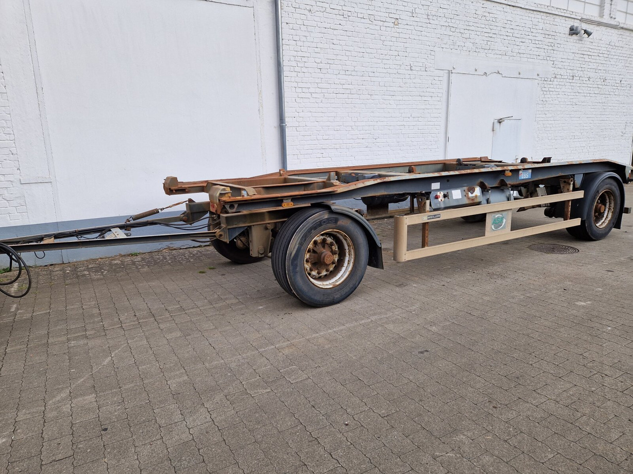 HKM G18 EL 5,0 G18 EL 5,0 Abrollanhänger - Роло/ Подизач приколка: слика 1 HKM G18 EL 5,0 G18 EL 5,0 Abrollanhänger - Роло/ Подизач приколка: слика 1