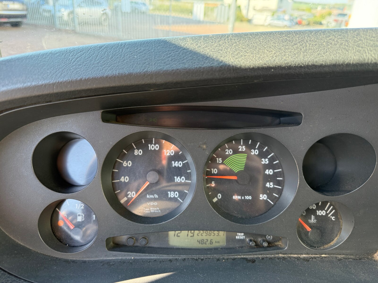 Iveco Daily 65C15D 4x2 Doka Daily 65C15D 4x2 Doka, Grüne Plakette, City-Abroller - Камион со кука за подигање: слика 2 Iveco Daily 65C15D 4x2 Doka Daily 65C15D 4x2 Doka, Grüne Plakette, City-Abroller - Камион со кука за подигање: слика 2