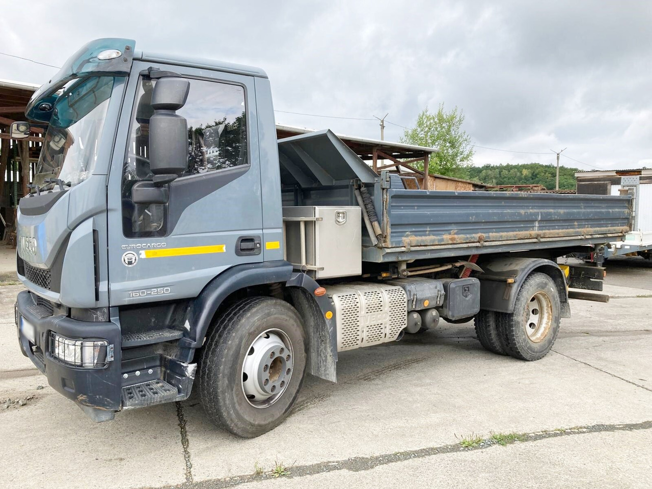 Iveco EuroCargo 160-250 4x2 EuroCargo 160-250 4x2 - Кипер: слика 1 Iveco EuroCargo 160-250 4x2 EuroCargo 160-250 4x2 - Кипер: слика 1