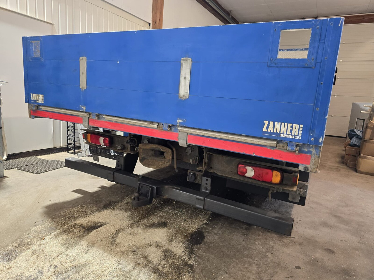 Iveco EuroCargo ML140E25/P 4x2 EuroCargo ML140E25/P 4x2, EEV, 6-Zylinder, 2x AHK - Камион со платформа: слика 3 Iveco EuroCargo ML140E25/P 4x2 EuroCargo ML140E25/P 4x2, EEV, 6-Zylinder, 2x AHK - Камион со платформа: слика 3