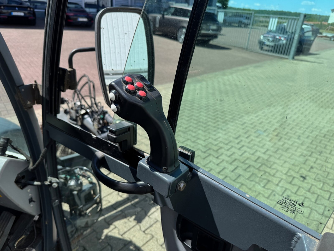 Hako Multicar Citymaster 2000 3B Kehrmaschine 4x2 Multicar Citymaster 2000 3B Kehrmaschine 4x2 - Камион: слика 5 Hako Multicar Citymaster 2000 3B Kehrmaschine 4x2 Multicar Citymaster 2000 3B Kehrmaschine 4x2 - Камион: слика 5