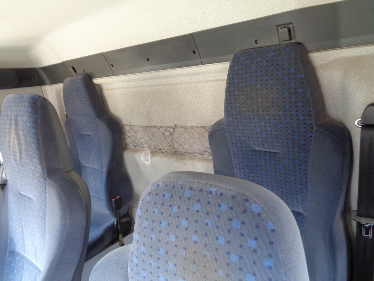 MAN TGA 18.350 4x2 LL TGA 18.350 4x2 LL, 5 Sitze - Камион: слика 3 MAN TGA 18.350 4x2 LL TGA 18.350 4x2 LL, 5 Sitze - Камион: слика 3