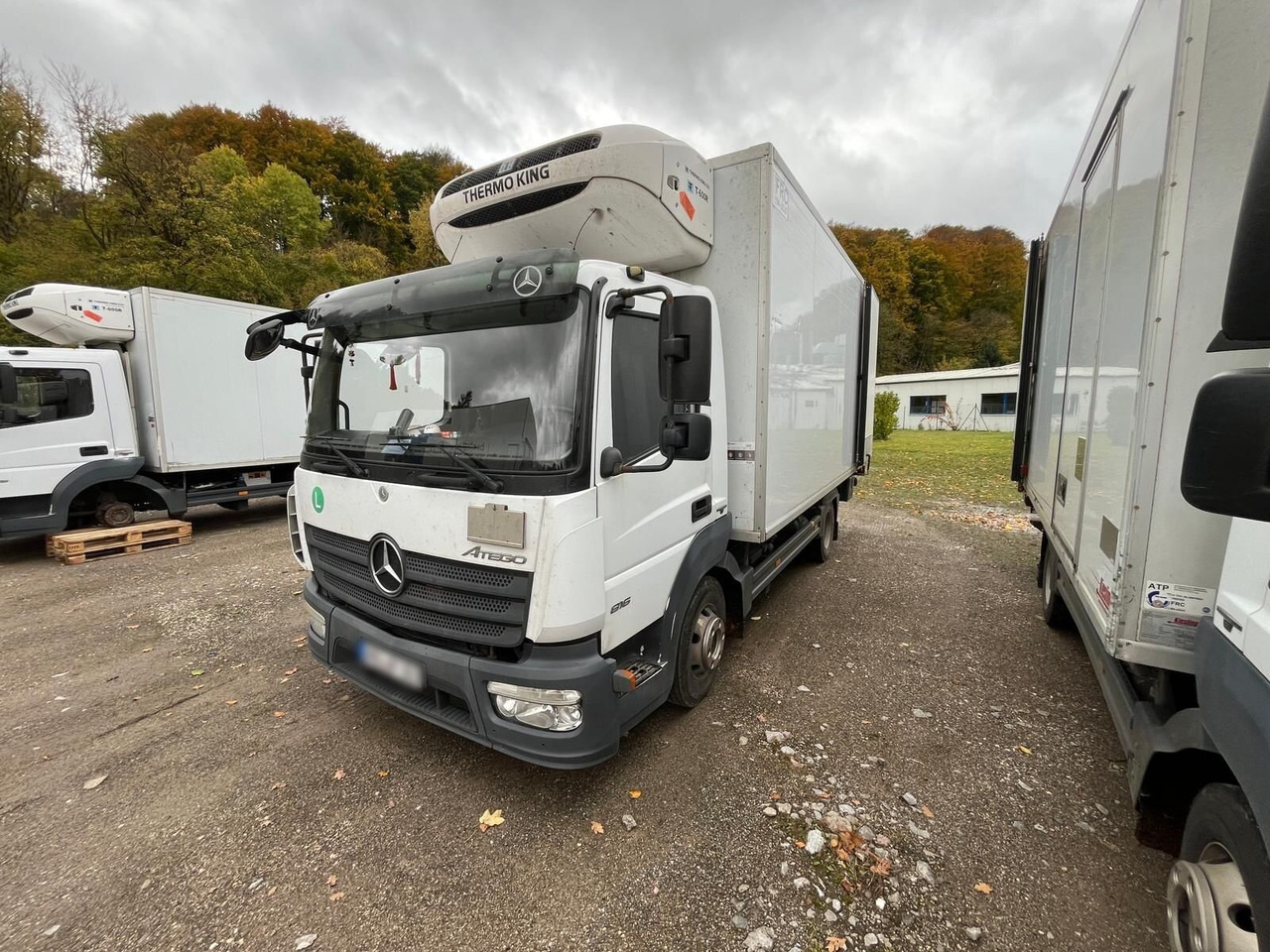 Mercedes-Benz Atego 816 4x2 Atego 816 4x2, Kühlkoffer, Trennwand, ThermoKing, LBW Sörensen - Камион: слика 1 Mercedes-Benz Atego 816 4x2 Atego 816 4x2, Kühlkoffer, Trennwand, ThermoKing, LBW Sörensen - Камион: слика 1