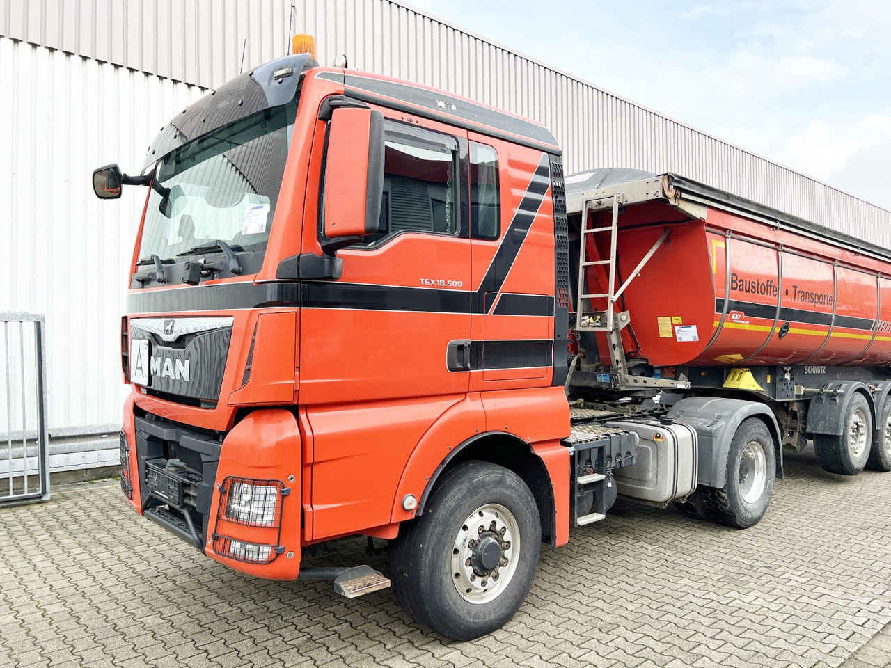 MAN TGX 18.500 4X4H BLS TGX 18.500 4X4H BLS, PriTarder, HydroDrive, Kipphydraulik - Камион влекач: слика 1 MAN TGX 18.500 4X4H BLS TGX 18.500 4X4H BLS, PriTarder, HydroDrive, Kipphydraulik - Камион влекач: слика 1