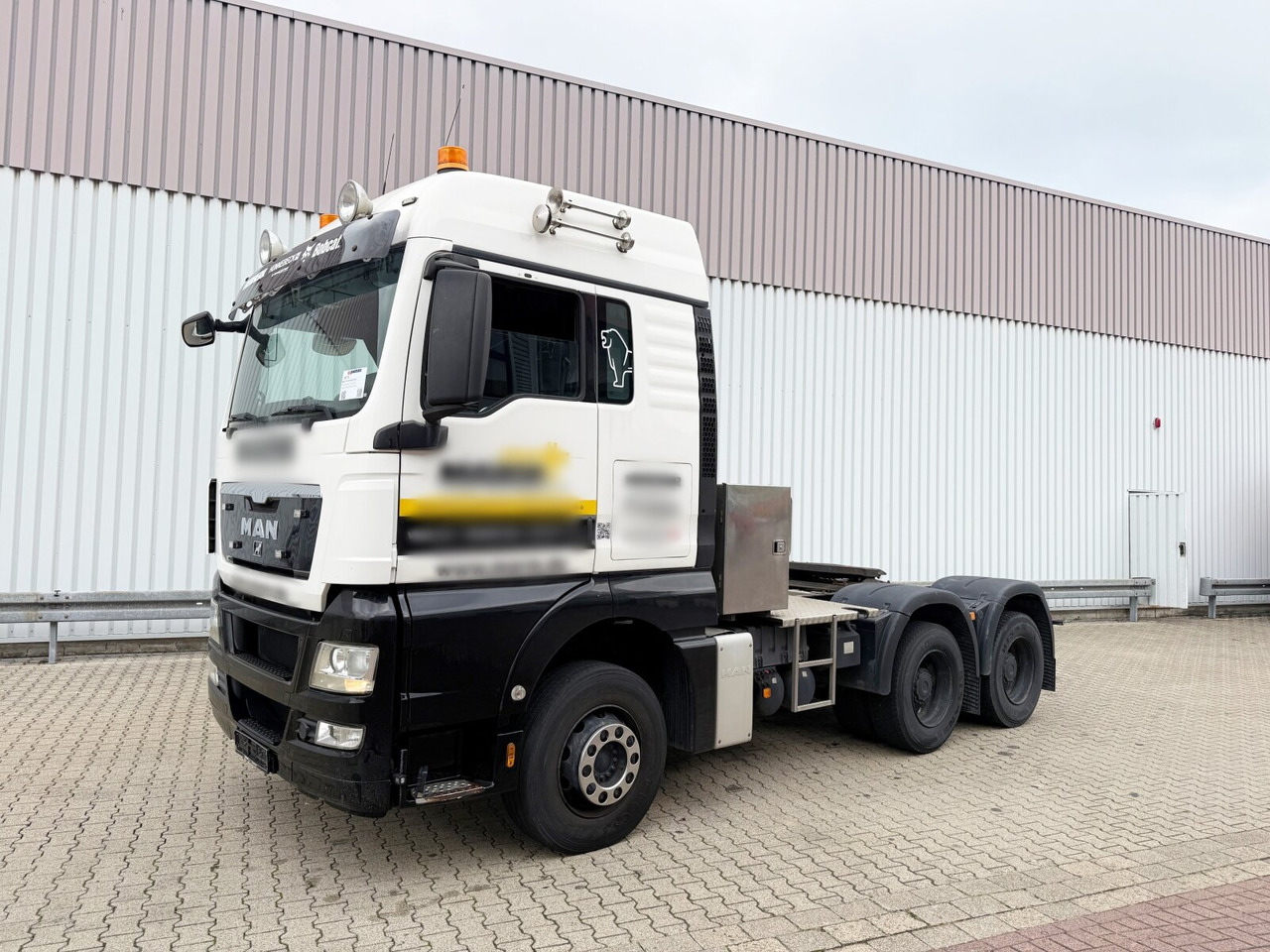 MAN TGX 26.480 6x4 BLS TGX 26.480 6x4 BLS, Retarder, XLX, Standklima, Hydraulik, zGG 90t - Камион влекач: слика 1 MAN TGX 26.480 6x4 BLS TGX 26.480 6x4 BLS, Retarder, XLX, Standklima, Hydraulik, zGG 90t - Камион влекач: слика 1