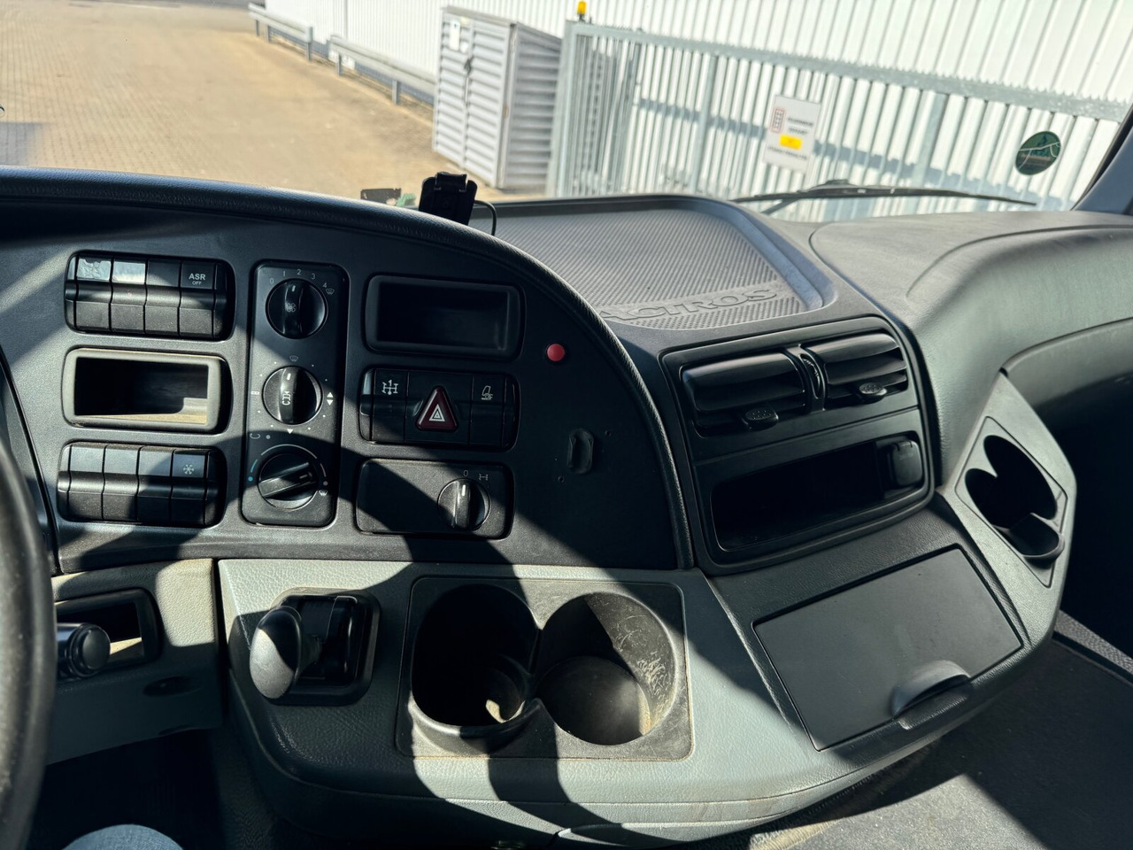 Mercedes-Benz Actros 1844 LS 4x2 Actros 1844 LS 4x2, Kipphydraulik - Камион влекач: слика 3 Mercedes-Benz Actros 1844 LS 4x2 Actros 1844 LS 4x2, Kipphydraulik - Камион влекач: слика 3