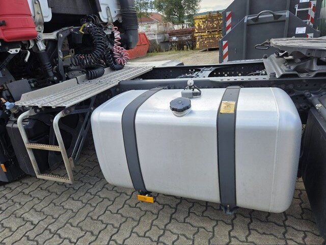 Mercedes-Benz Actros 1846 LS 4x2 Actros 1846 LS 4x2 MultimediaCockpit, StreamSpace, ADR - Камион влекач: слика 2 Mercedes-Benz Actros 1846 LS 4x2 Actros 1846 LS 4x2 MultimediaCockpit, StreamSpace, ADR - Камион влекач: слика 2