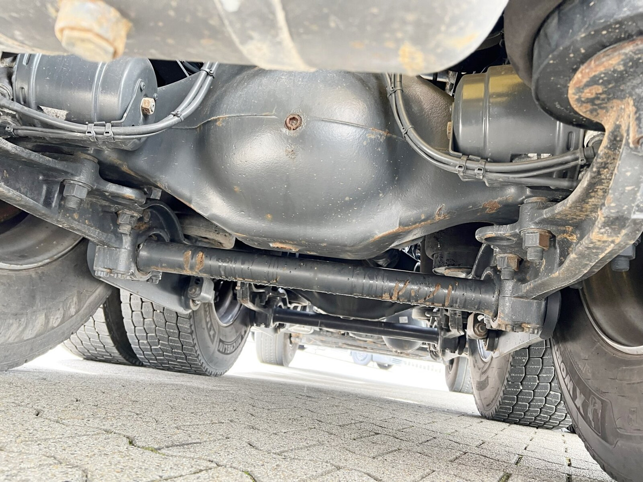 Mercedes-Benz Arocs 3358 LS 6x4 Arocs 3358 LS 6x4, StreamSpace, Turbo-Retarder-Kupplung, Kipphydraulik - Камион влекач: слика 4 Mercedes-Benz Arocs 3358 LS 6x4 Arocs 3358 LS 6x4, StreamSpace, Turbo-Retarder-Kupplung, Kipphydraulik - Камион влекач: слика 4