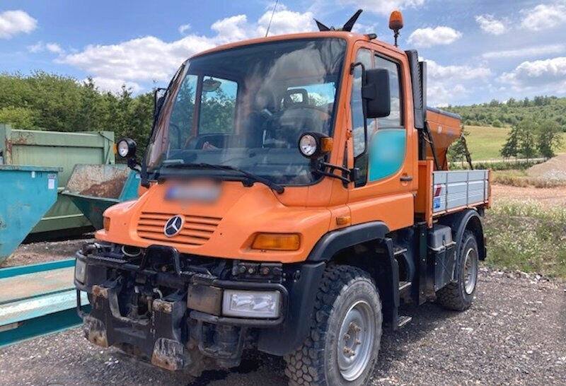 Unimog U300 405/10 4x4 U300 405/10 4x4, Kommunalhydraulik, Frontzapfwelle, Kipper - Комбе: слика 1 Unimog U300 405/10 4x4 U300 405/10 4x4, Kommunalhydraulik, Frontzapfwelle, Kipper - Комбе: слика 1
