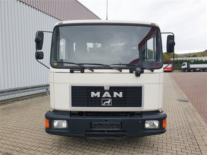 MAN 14.152 F 4x2 BB 14.152 F 4x2 BB mit Kran Hiab 060-2 - Камион со кука за подигање, Камион со кран: слика 3 MAN 14.152 F 4x2 BB 14.152 F 4x2 BB mit Kran Hiab 060-2 - Камион со кука за подигање, Камион со кран: слика 3