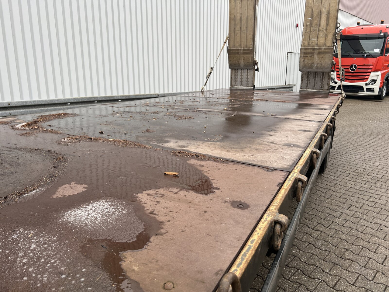 MAN LE 14.280 4x2 L LE 14.280 4x2 L, Maschinentransporter, 2x AHK - Камион со платформа: слика 2 MAN LE 14.280 4x2 L LE 14.280 4x2 L, Maschinentransporter, 2x AHK - Камион со платформа: слика 2