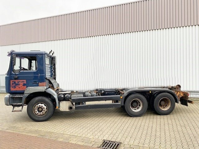 MAN T40 26.364/414 6x4, 6-Zylinder T40 26.364/414 6x4, 6-Zylinder - Камион со кабинска шасија: слика 5 MAN T40 26.364/414 6x4, 6-Zylinder T40 26.364/414 6x4, 6-Zylinder - Камион со кабинска шасија: слика 5