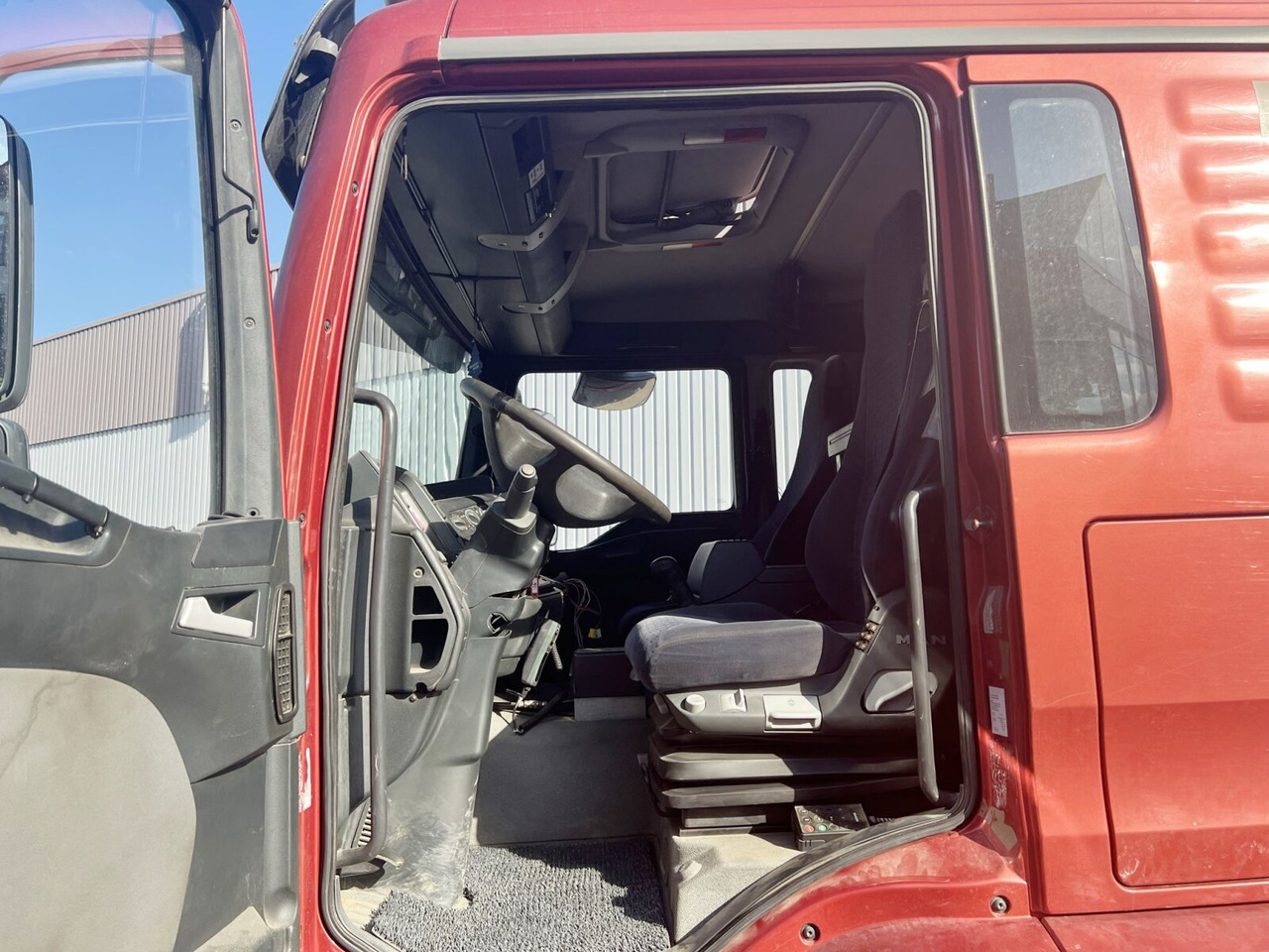 MAN TGA 25.530 8x4-4 BL, Lift-/Lenkachse TGA 25.530 8x4-4 BL, Lift-/Lenkachse - Камион со кука за подигање: слика 5 MAN TGA 25.530 8x4-4 BL, Lift-/Lenkachse TGA 25.530 8x4-4 BL, Lift-/Lenkachse - Камион со кука за подигање: слика 5