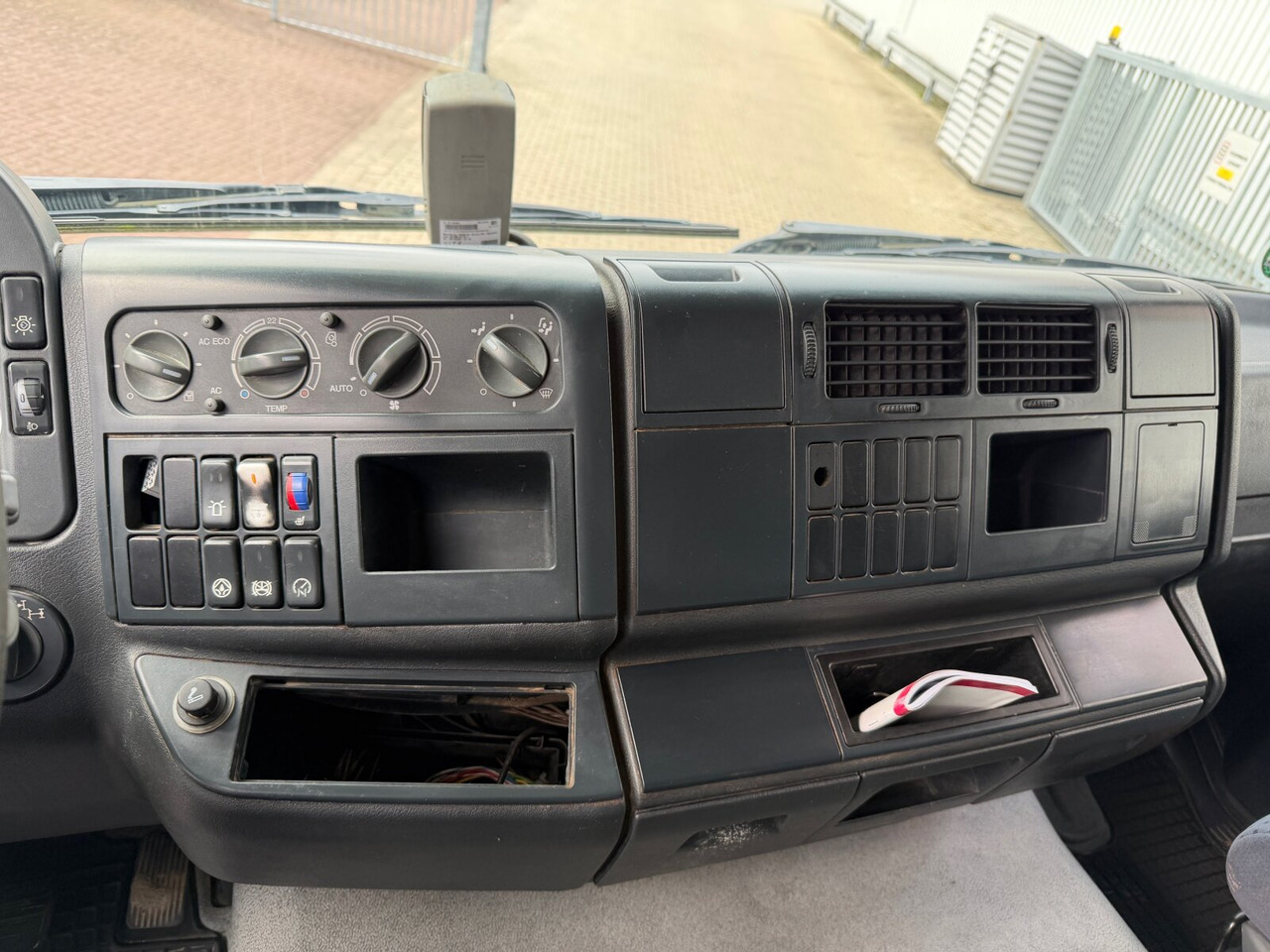 MAN TGA 26.400 6X4 BB TGA 26.400 6X4 BB, Intarder - Кипер: слика 4 MAN TGA 26.400 6X4 BB TGA 26.400 6X4 BB, Intarder - Кипер: слика 4