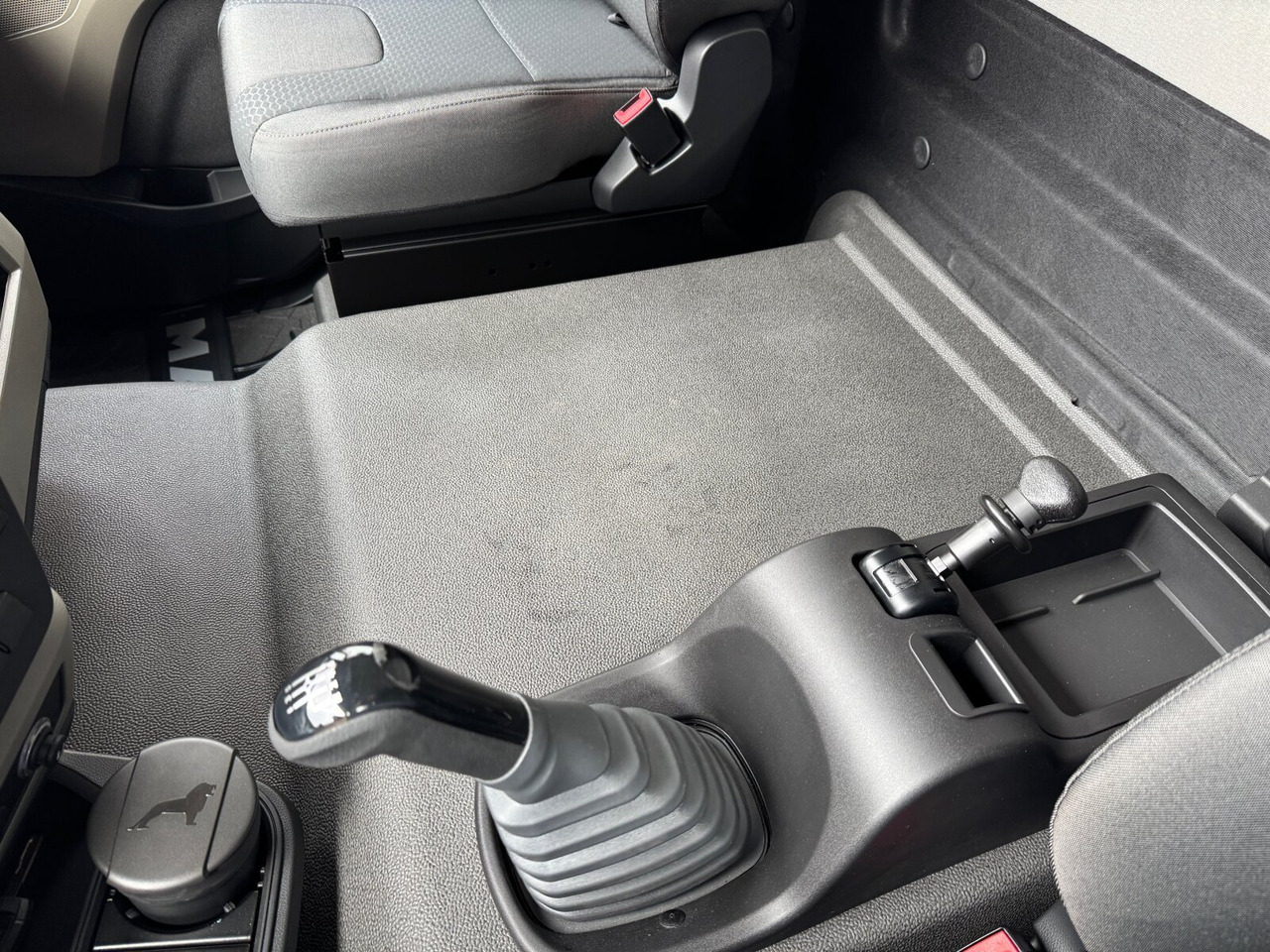 MAN TGL 8.160/190 4x2 BL CH TGL 8.160/190 4x2 BL CH - Камион со платформа: слика 4 MAN TGL 8.160/190 4x2 BL CH TGL 8.160/190 4x2 BL CH - Камион со платформа: слика 4