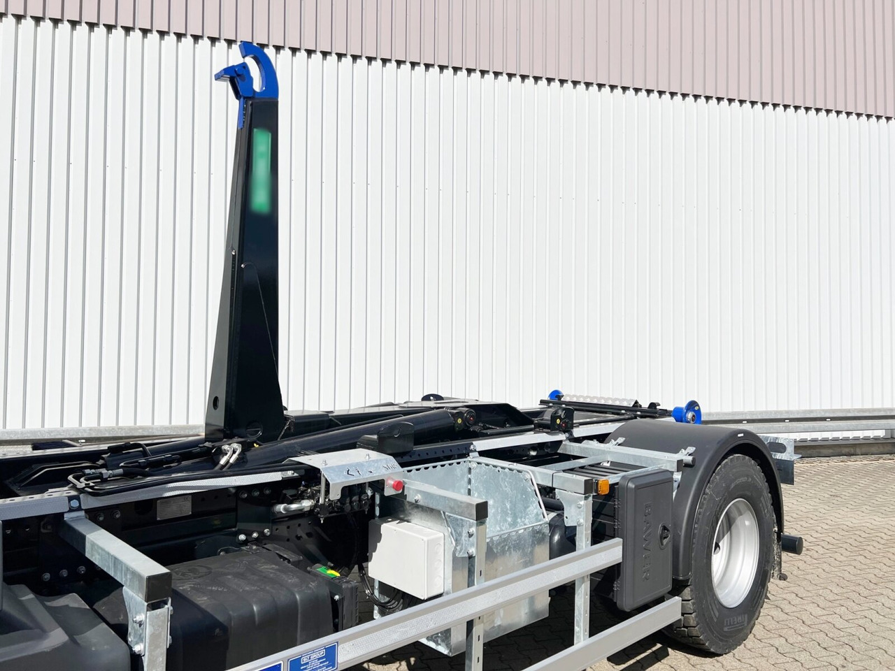 Нов Камион со кука за подигање MAN TGM 18.250/340 4x2 BL CH TGM 18.250/340 4x2 BL CH, Funk, 2x VORHANDEN: слика 15 Нов Камион со кука за подигање MAN TGM 18.250/340 4x2 BL CH TGM 18.250/340 4x2 BL CH, Funk, 2x VORHANDEN: слика 15