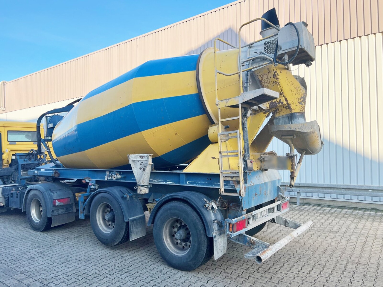 MAN TGS 18.440 4X4H BLS TGS 18.440 4X4H BLS, LIEBHERR SF 32 BM/BS Mischer ca. 10m³ - Камион миксер за бетон: слика 2 MAN TGS 18.440 4X4H BLS TGS 18.440 4X4H BLS, LIEBHERR SF 32 BM/BS Mischer ca. 10m³ - Камион миксер за бетон: слика 2
