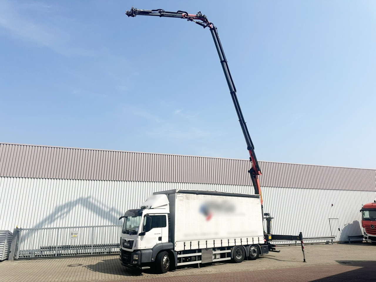 MAN TGS 26.400 6x2-4 LL TGS 26.400 6x2-4 LL, Lenk-/Lift, Edscha, Heckkran Palfinger PK23002-C + Jib PJ060A, Funk - Камион со церада, Камион со кран: слика 1 MAN TGS 26.400 6x2-4 LL TGS 26.400 6x2-4 LL, Lenk-/Lift, Edscha, Heckkran Palfinger PK23002-C + Jib PJ060A, Funk - Камион со церада, Камион со кран: слика 1