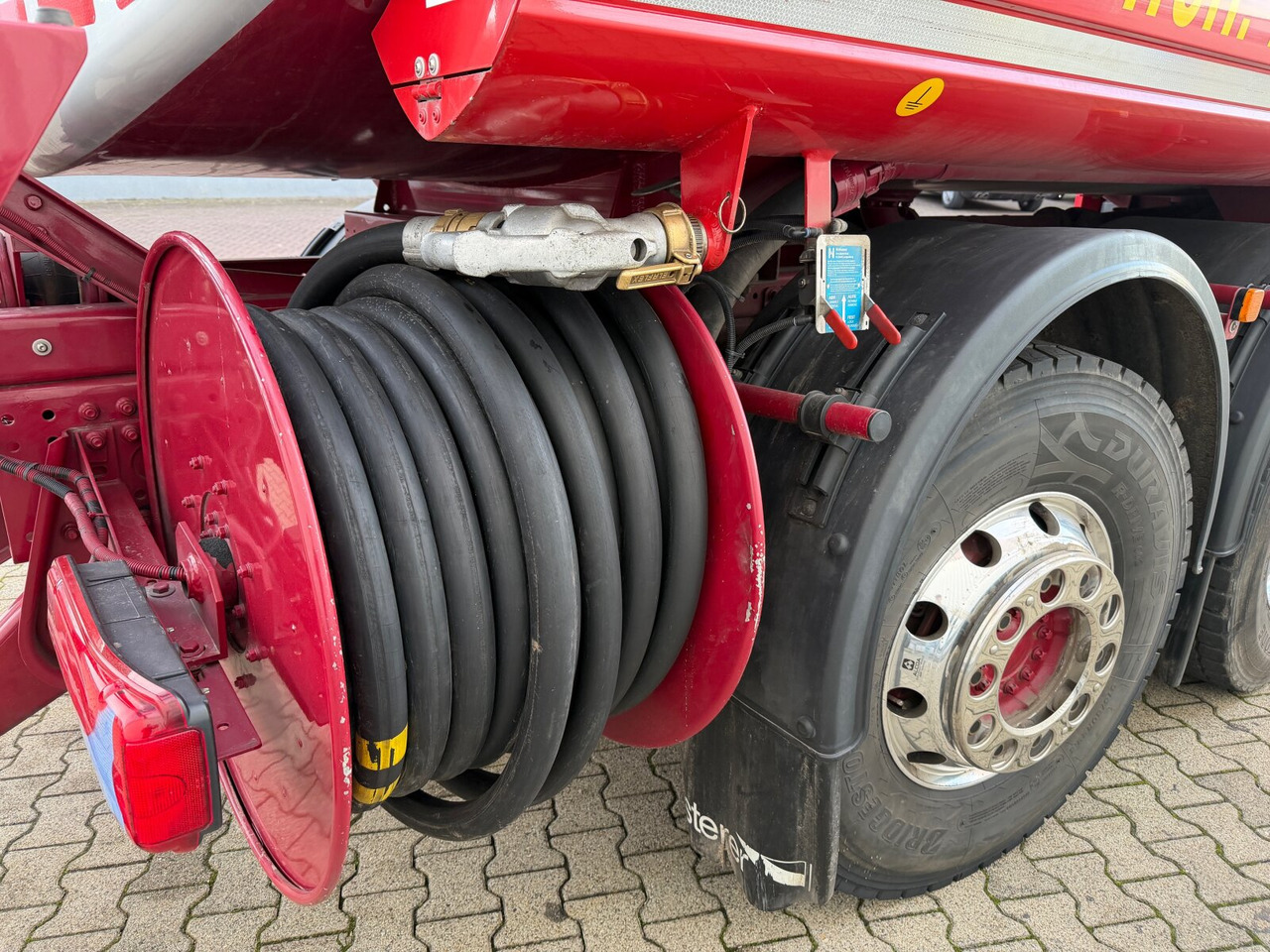 Камион цистерна MAN TGS 26.400 6x2-4 LL TGS 26.400 6x2-4 LL, Lenk-/Lift, Navi, ADR, Esterer Tank ca. 19270l, 2 Kammern, Funk: слика 13