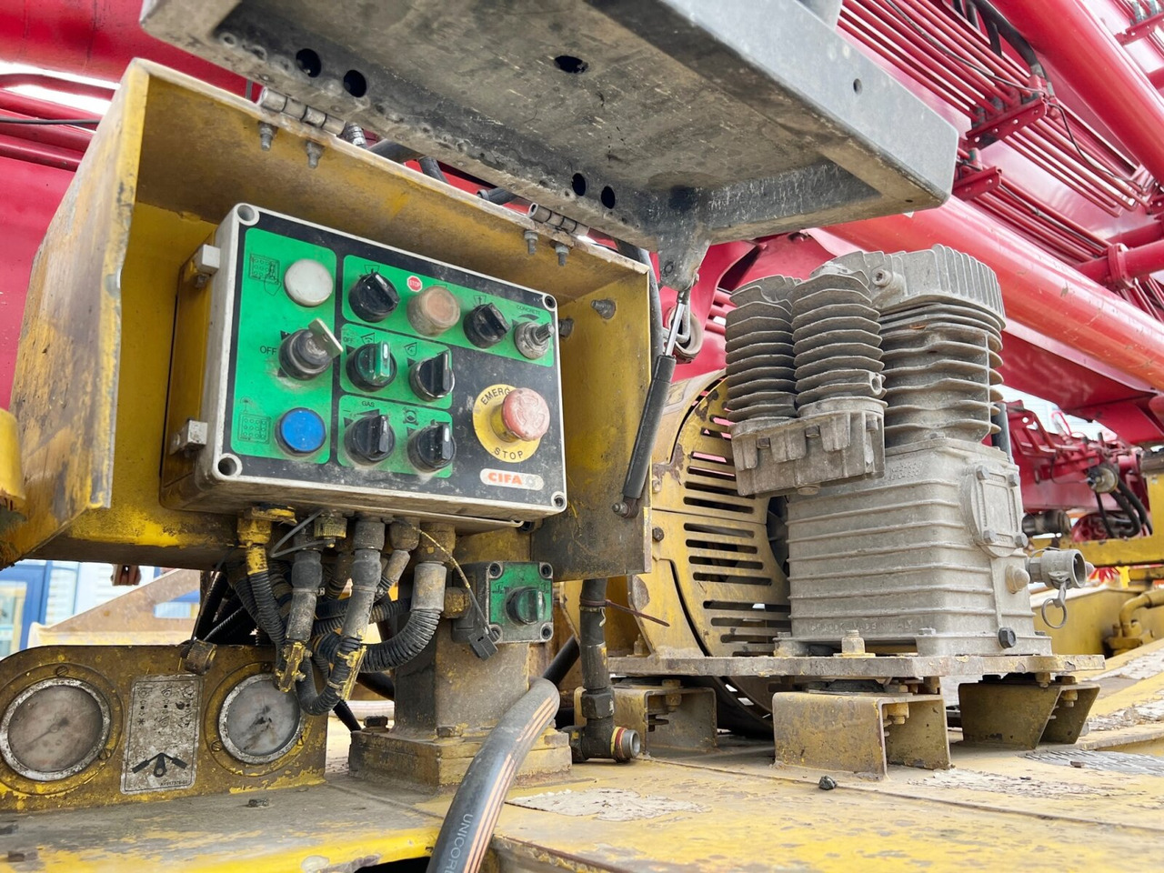 MAN TGS 33.440 6X4 BB TGS 33.440 6X4 BB, Betonpumpe CIFA K31L XZ, 31m Mast - Камион со бетонска пумпа: слика 4 MAN TGS 33.440 6X4 BB TGS 33.440 6X4 BB, Betonpumpe CIFA K31L XZ, 31m Mast - Камион со бетонска пумпа: слика 4