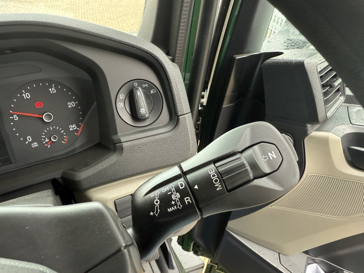 MAN TGS 33.440 6x6 BB CH RHD TGS 33.440 6x6 BB CH RHD, Euro2, Rechtslenker, Einzelbereifung - Камион со кабинска шасија: слика 4 MAN TGS 33.440 6x6 BB CH RHD TGS 33.440 6x6 BB CH RHD, Euro2, Rechtslenker, Einzelbereifung - Камион со кабинска шасија: слика 4