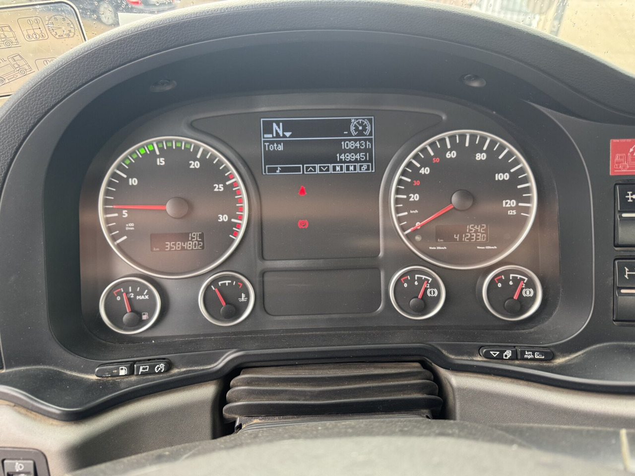 MAN TGS 35.480 8x4 BL TGS 35.480 8x4 BL, Meiller RK 30.62 bis 6,5 m Beh. - Камион со кука за подигање: слика 4 MAN TGS 35.480 8x4 BL TGS 35.480 8x4 BL, Meiller RK 30.62 bis 6,5 m Beh. - Камион со кука за подигање: слика 4