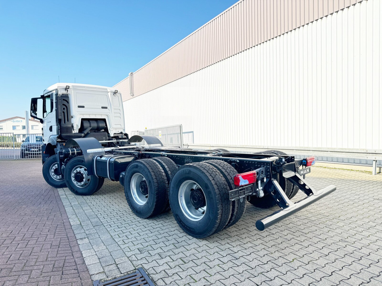 Нов Камион со кабинска шасија MAN TGS 35.480 8x6H BL CH TGS 35.480 8x6H BL CH, HydroDrive, Navi, Nebenantrieb: слика 12