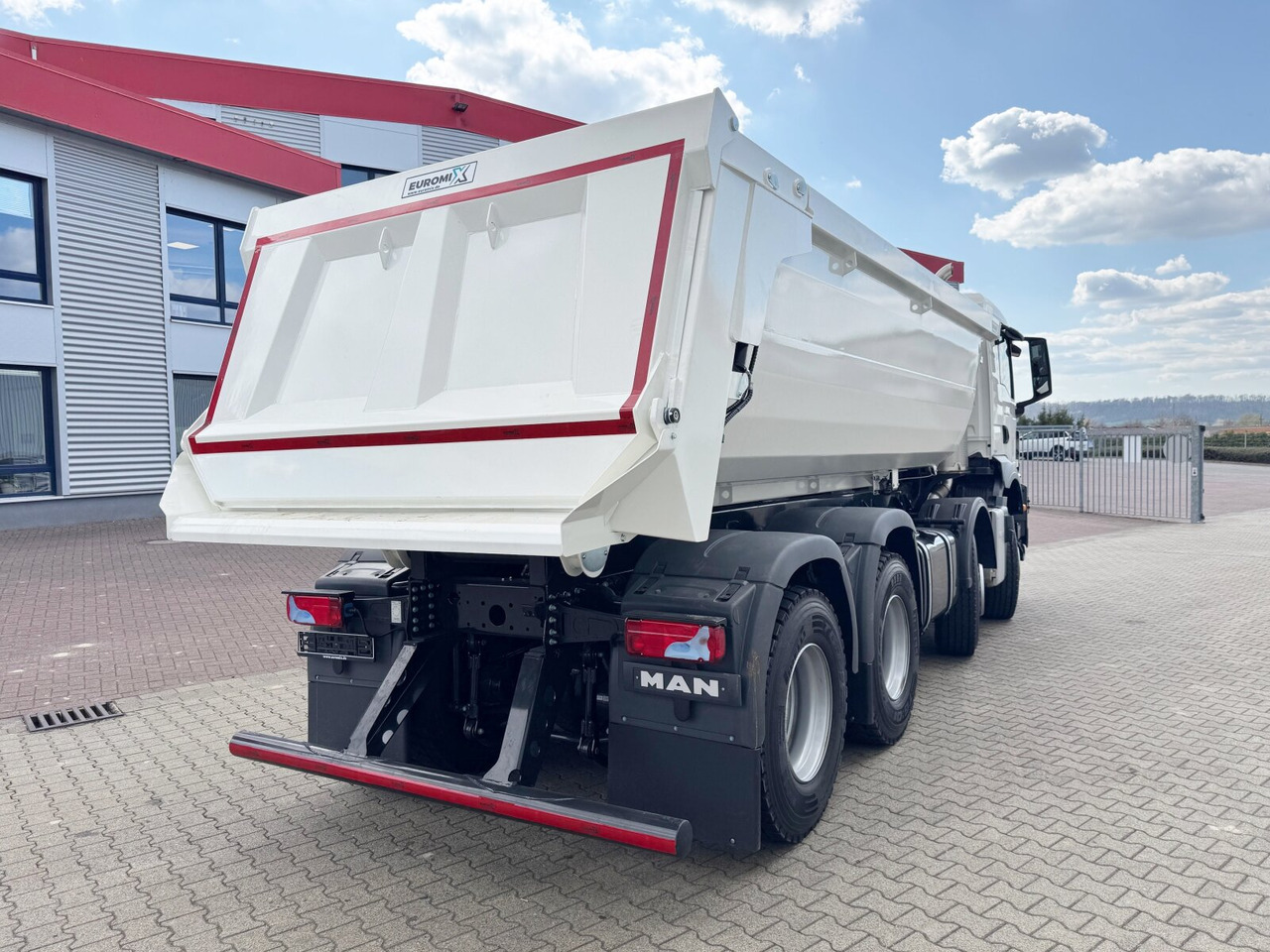 Нов Камион со кабинска шасија MAN TGS 41.440/480 8x4 BB TGS 41.440/480 8x4 BB, Mulde ca. 16m³ mit hydraulischer Heckklappe, mehrfach VORHANDEN: слика 11