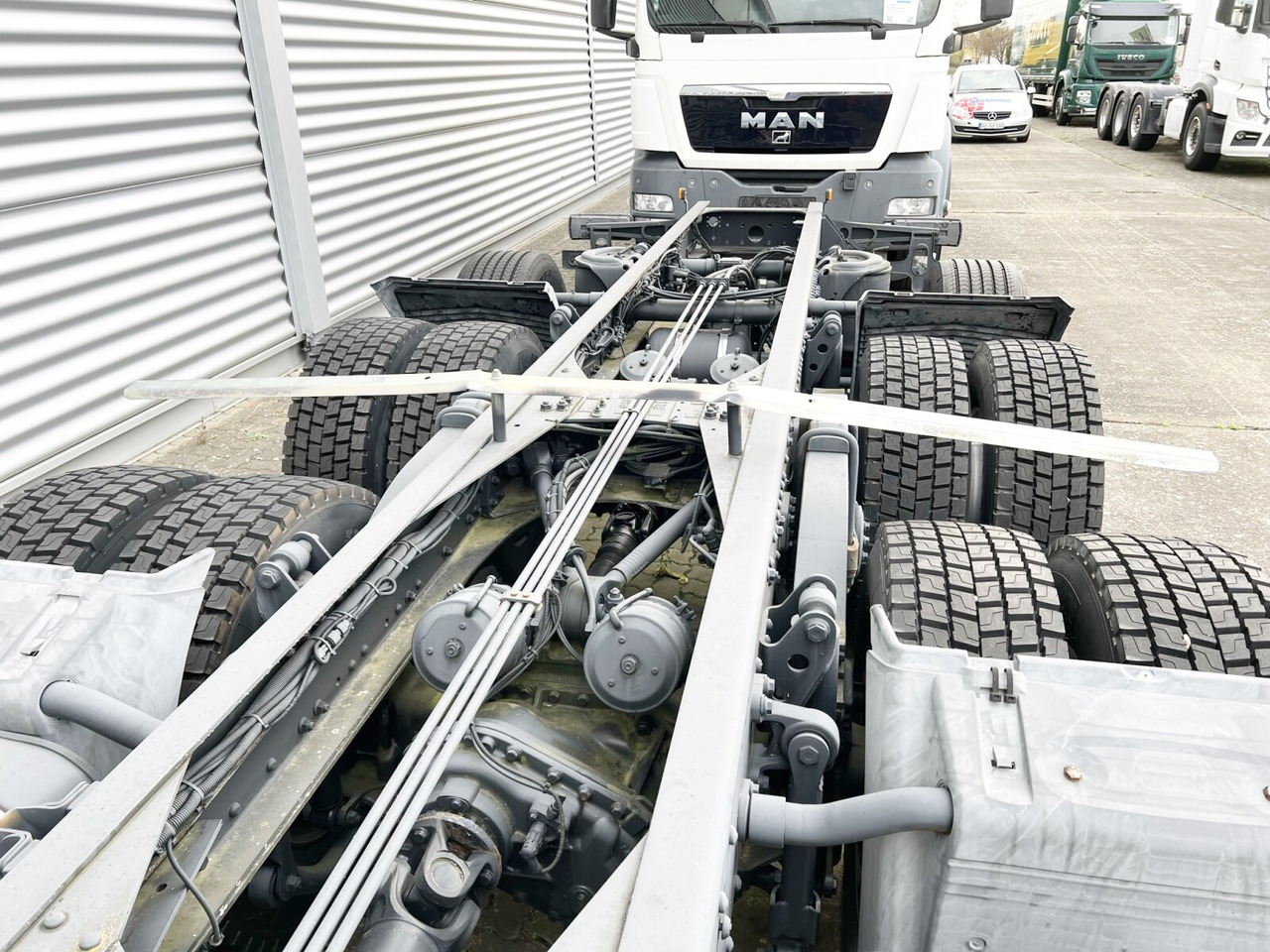 MAN TGS 50.480BB 10x4 Retarder TGS 50.480BB 10x4 Retarder, 3-f.NA - Камион со кабинска шасија: слика 3 MAN TGS 50.480BB 10x4 Retarder TGS 50.480BB 10x4 Retarder, 3-f.NA - Камион со кабинска шасија: слика 3