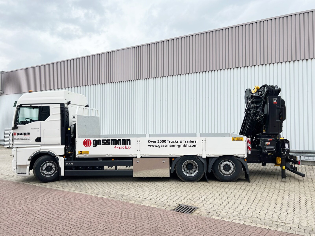 MAN TGX 26.510 6x2-4 LL CH TGX 26.510 6x2-4 LL, Kran Hiab X-HiPro 548 E-8, Lenk-/Liftachse, TwistLock 20Fuß, Funk, Retarder - Камион со кран, Камион со платформа: слика 2 MAN TGX 26.510 6x2-4 LL CH TGX 26.510 6x2-4 LL, Kran Hiab X-HiPro 548 E-8, Lenk-/Liftachse, TwistLock 20Fuß, Funk, Retarder - Камион со кран, Камион со платформа: слика 2