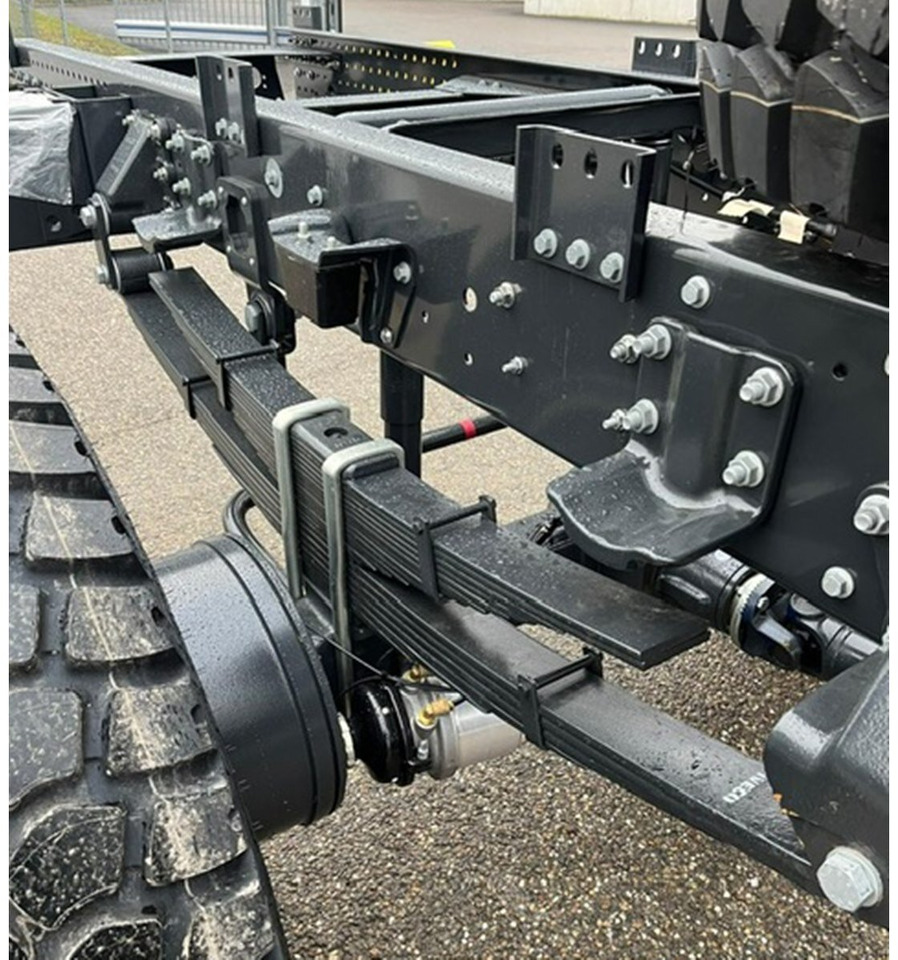 ML150E25WS 4x4 ML150E25WS 4x4, Einzelbereifung, 4x VORNANDEN! - Камион со кабинска шасија: слика 5 ML150E25WS 4x4 ML150E25WS 4x4, Einzelbereifung, 4x VORNANDEN! - Камион со кабинска шасија: слика 5