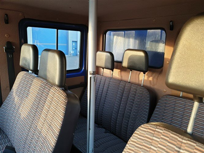 Mercedes-Benz 508 D 4x2 Doka 508 D 4x2 Doka, EX-THW - Камион со церада: слика 4 Mercedes-Benz 508 D 4x2 Doka 508 D 4x2 Doka, EX-THW - Камион со церада: слика 4