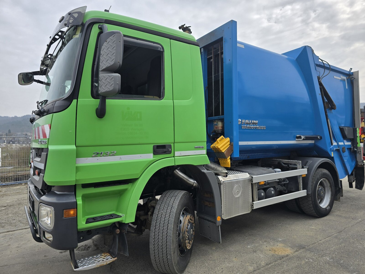 Mercedes-Benz Actros 2032 LA/36/4x4 Actros 2032 LA/36/4x4, Faun Variopress 310, 10m³, Zöller Schüttung - Камион за ѓубре: слика 1 Mercedes-Benz Actros 2032 LA/36/4x4 Actros 2032 LA/36/4x4, Faun Variopress 310, 10m³, Zöller Schüttung - Камион за ѓубре: слика 1