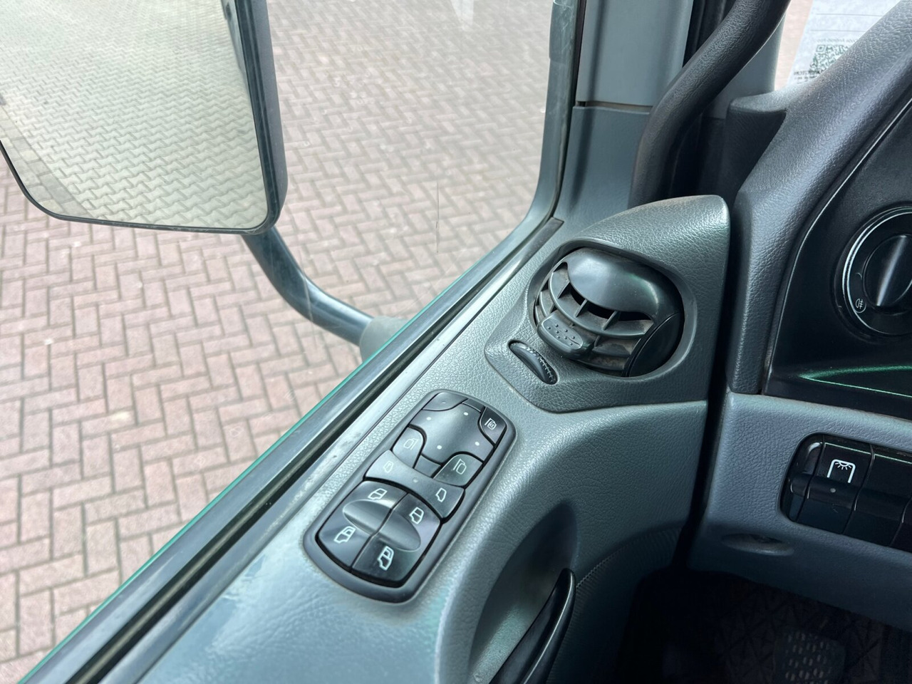 Mercedes-Benz Actros 2644/48 K 6x4 Actros 2644/48 K 6x4, Stahlmulde ca. 14m³ - Кипер: слика 2 Mercedes-Benz Actros 2644/48 K 6x4 Actros 2644/48 K 6x4, Stahlmulde ca. 14m³ - Кипер: слика 2