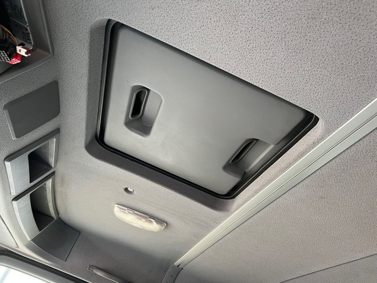 Mercedes-Benz Actros 2644/48 K 6x4 Actros 2644/48 K 6x4, Stahlmulde ca. 14m³ - Кипер: слика 4 Mercedes-Benz Actros 2644/48 K 6x4 Actros 2644/48 K 6x4, Stahlmulde ca. 14m³ - Кипер: слика 4