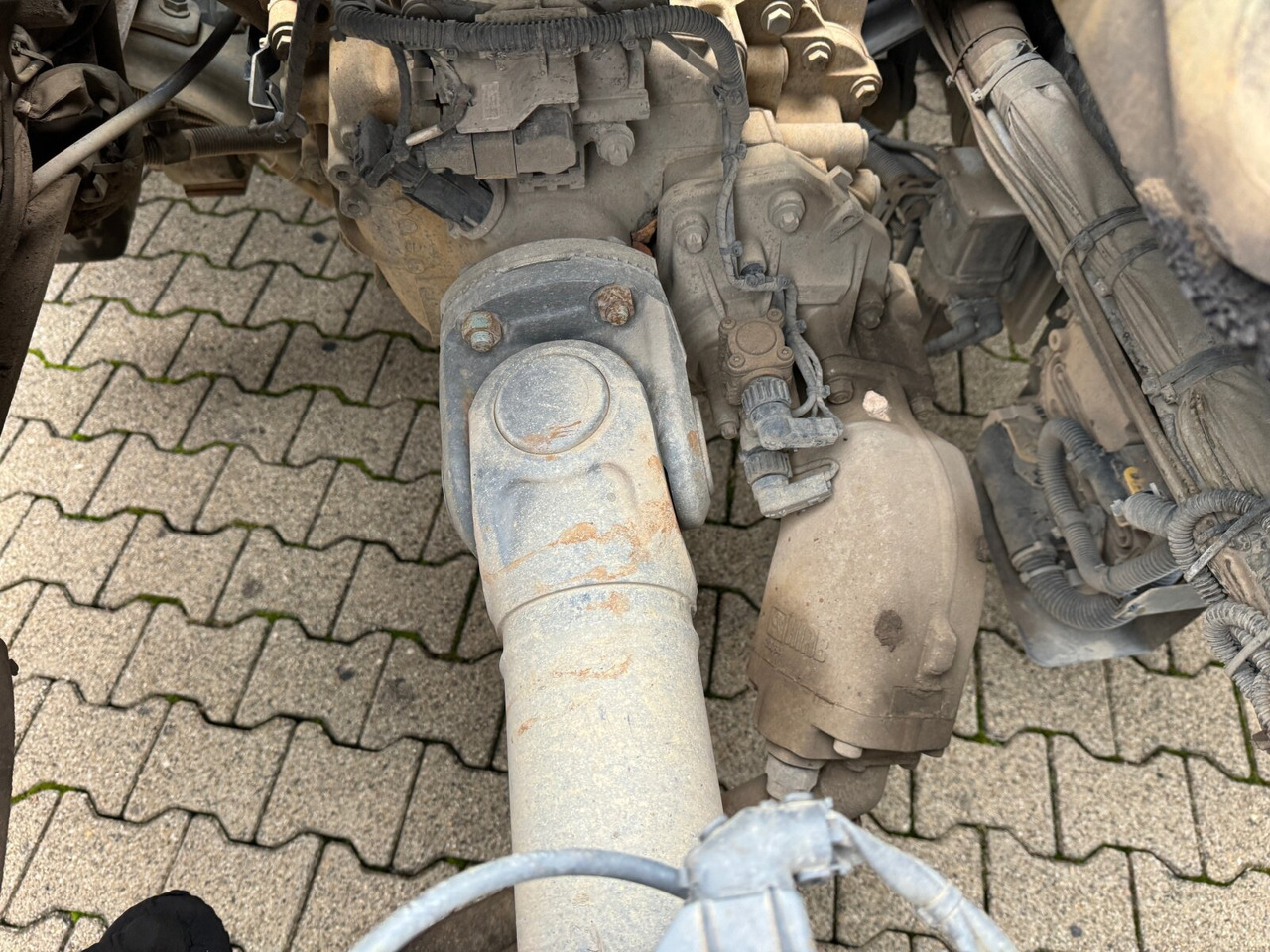 Mercedes-Benz Antos 2536/43 L 6x2 Antos 2536/43 L 6x2, Liftachse, Hiab XR 21S61 bis 7 m Container - Камион со кука за подигање: слика 2 Mercedes-Benz Antos 2536/43 L 6x2 Antos 2536/43 L 6x2, Liftachse, Hiab XR 21S61 bis 7 m Container - Камион со кука за подигање: слика 2